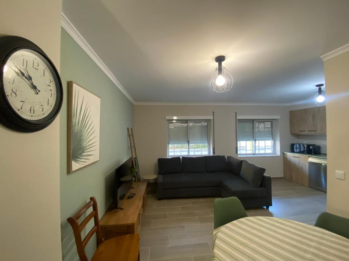 אלבופיירה Apartamento Flor De Amendoeira מראה חיצוני תמונה