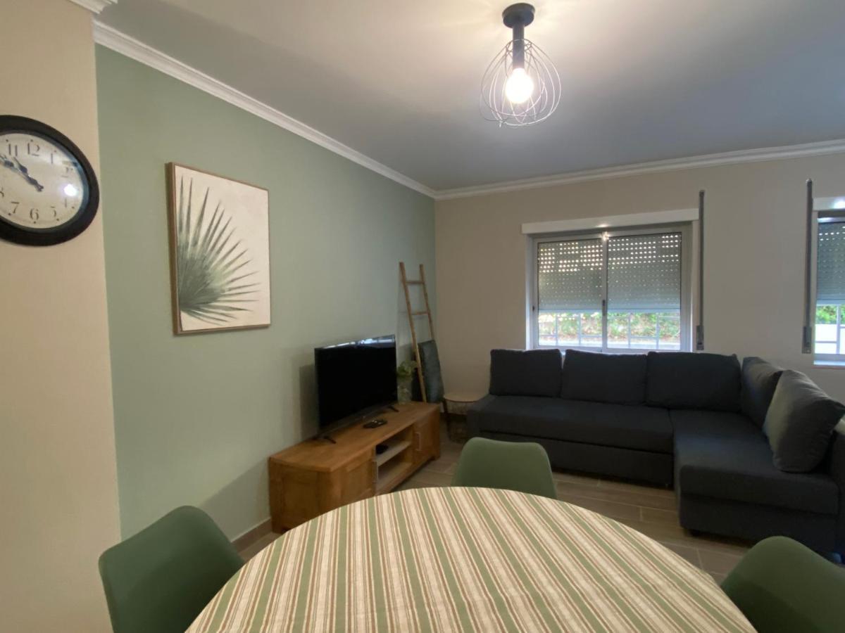 אלבופיירה Apartamento Flor De Amendoeira מראה חיצוני תמונה