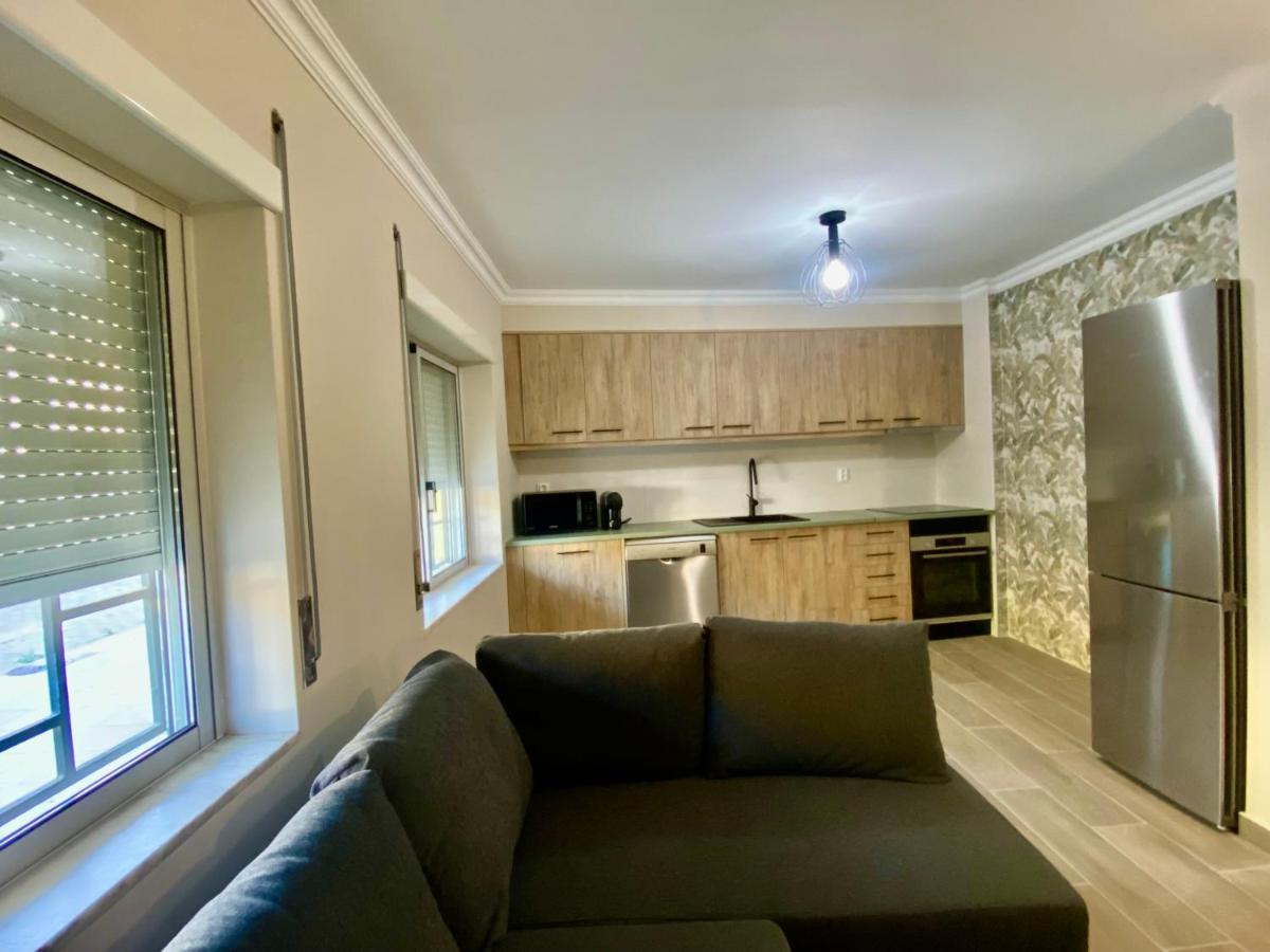 אלבופיירה Apartamento Flor De Amendoeira מראה חיצוני תמונה